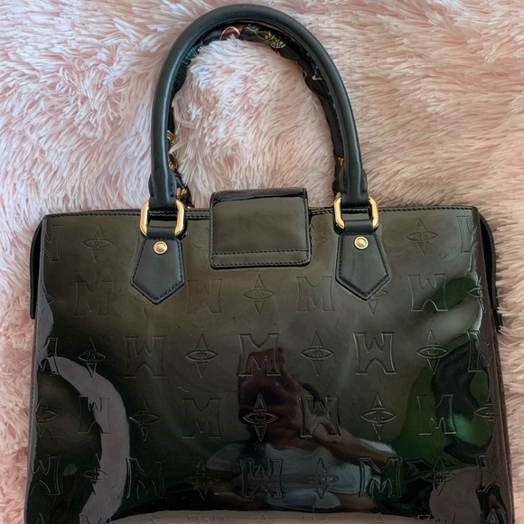 Authentic Metro City Handbag - Picture 4 of 8